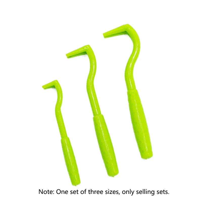Pet Grooming and Care Kit: Plastic Deworming and Flea Removal Tools for Dogs and Cats